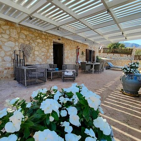 Belvedere Private Luxury Beach Villa Chalki Town Zewnętrze zdjęcie